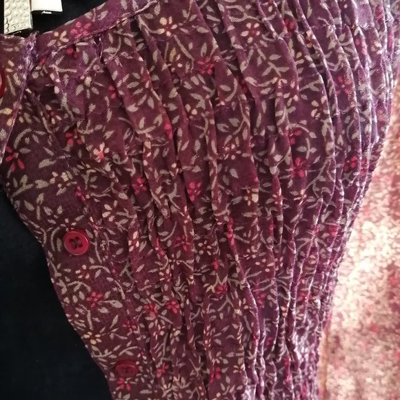 Beautiful (Sheer) Floral Top - Picture 5 of 8